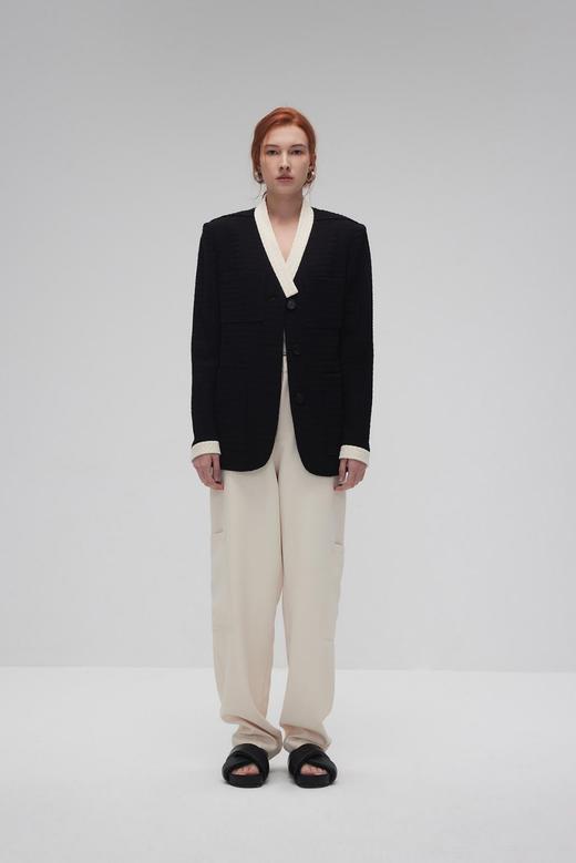 领口撞色肌理外套 商品图0