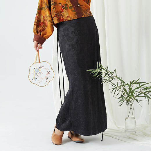 致橡树2023春季新款中式提花一片式系带裹裙F230222 商品图4