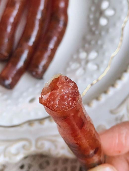 有花有肉，有甜肠！【云南玫瑰小甜肠】红润油亮 肥瘦均匀 云南黑土猪肉+重瓣红玫瑰 又甜又香 堪称小甜肠课代表！ 惊艳你的味蕾～ 商品图5