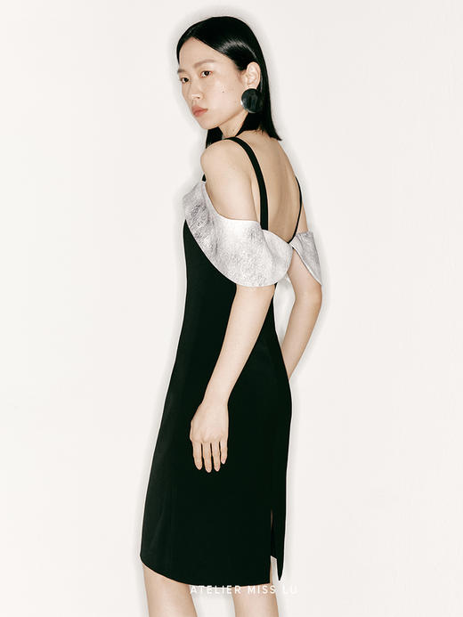 【吉普赛】品牌定制印花垂肩设计吊带修身连衣裙/23000030 商品图3