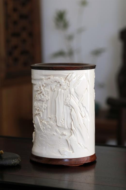 赤壁夜游°猛犸牙雕笔筒 商品图2