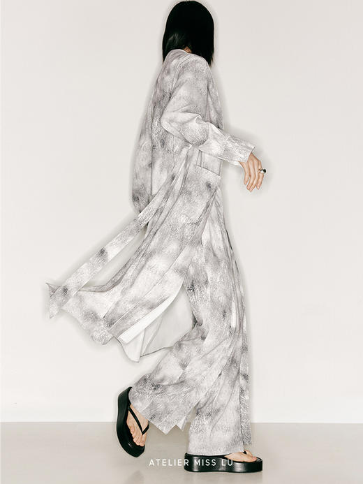 【慵懒周末】品牌定制印花大口袋造型风衣外套/23000045B 商品图2