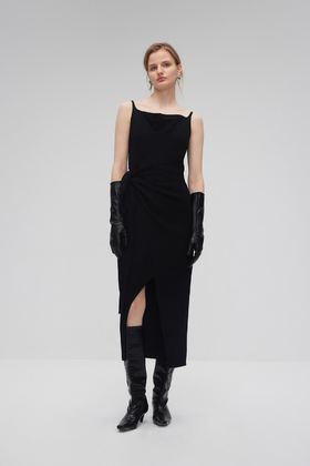 吊带不规则裙摆连衣裙