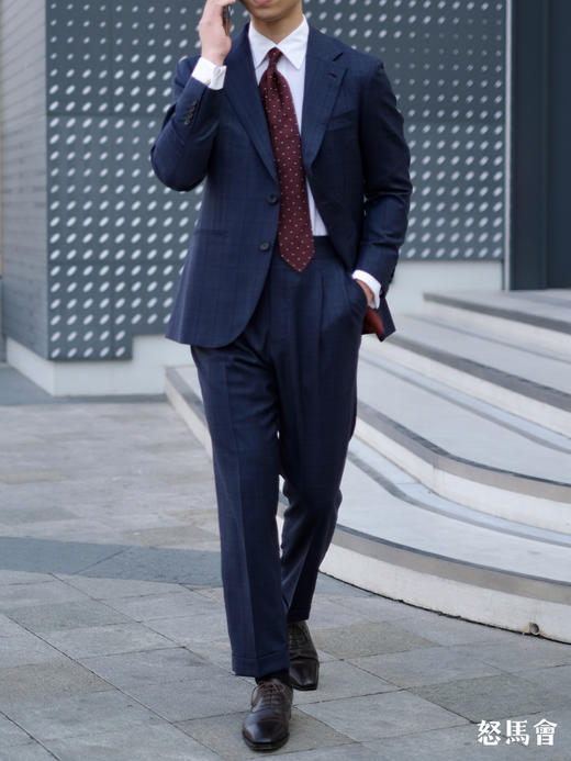 Scabal Eton 伊顿 Super 130's 澳洲美丽诺羊毛藏蓝色暗格纹全麻衬套装 商品图3