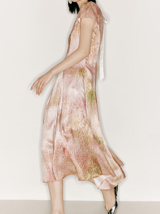 【那年盛夏】品牌定制桑蚕丝印花廓形袖大摆斜裁连衣裙/23000039B 商品图2