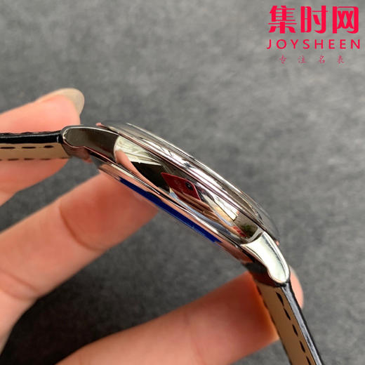 MKS欧米茄碟飞系列腕表。优雅纤薄的外表，搭配简约大方的设计，MKS抓住每一个细节，完美诠释原装优雅商务的经典魅力。 商品图4