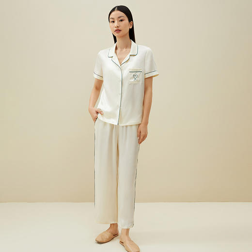 小爱心]100%桑蚕丝简约刺绣素色真丝睡衣 舒适凉感短袖衣裤套家居服金三塔  YSFAA405 商品图2