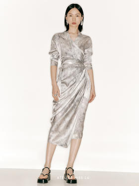 【呼啸山庄】品牌定制印花桑蚕丝立裁垂褶裹身长袖连衣裙/23000047