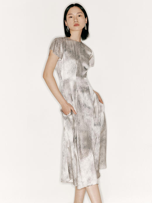 【水墨花园】品牌定制桑蚕丝印花廓形袖大摆斜裁连衣裙/23000039A 商品图2