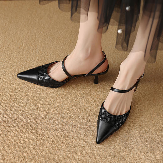 舒适百搭，一字扣里外全皮包头凉鞋YX-A899 商品图9