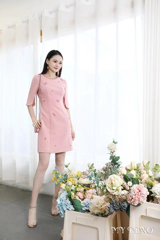 4F MYTENO马天奴 糖果粉钉珠连衣裙 商品图0