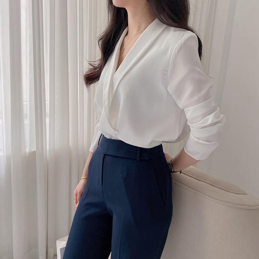 裁缝学苑AS19新款青果领醋酸缎面衬衣V领衬衫纸样女装衣服样板版 商品图2