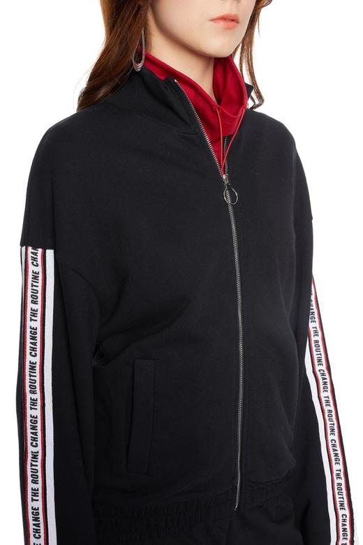 Bershka 字母饰运动外套 5412 商品图3