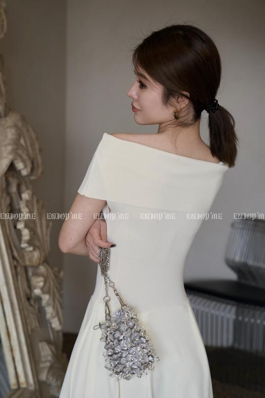 【门店同款】2023年春季复古法式一字肩连衣裙 150357435 商品图8