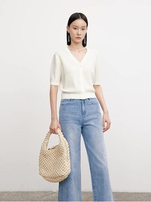 MM麦檬商场同款春装女2023年新款冰丝米色v领法式T恤女5E3130681 商品图1