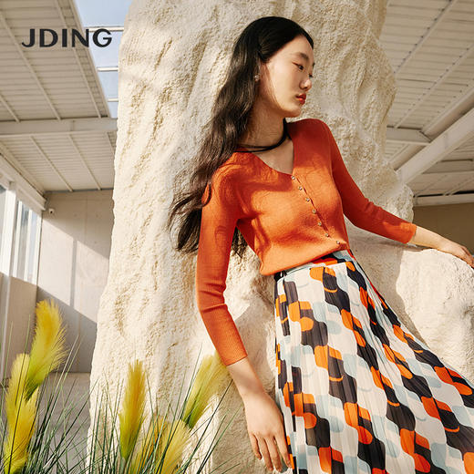 【商场同款】CJRI308  再生纤维橘色 V领针织衫 商品图12