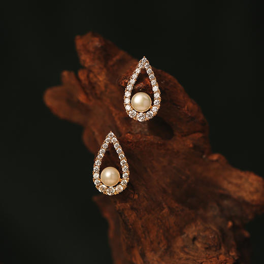 【七天耳钉不重样，一对不到40元】Manreya玛芮雅“都市精英七天&五天珍珠耳钉”丨女神精英必备，天然淡水珍珠，18k注金材质，S925银针 商品图11