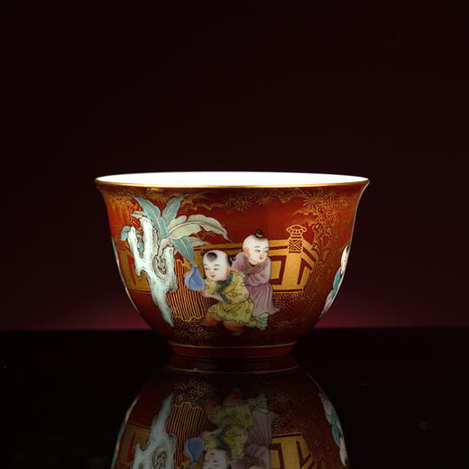 红地古彩描金婴戏杯 商品图1