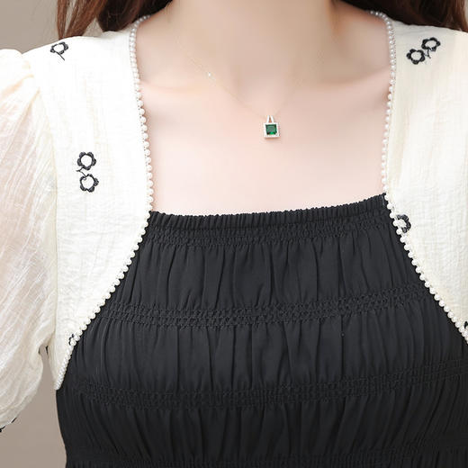 QYM 23A1629-L简约时尚方领气质拼接大摆A字裙 商品图3