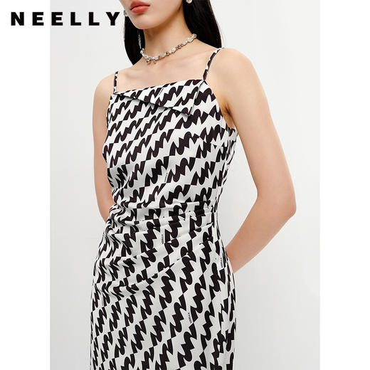 NEELLY纳俪连衣裙女中长款吊带A字裙褶皱收腰显瘦下开叉裙子时尚N23041Y01020 商品图3