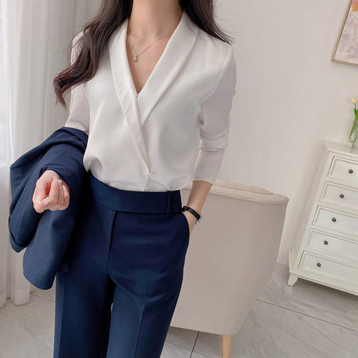 裁缝学苑AS19新款青果领醋酸缎面衬衣V领衬衫纸样女装衣服样板版 商品图1
