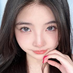 Lemoncon【冰山美人】半年抛  柔光感真的特别 妥妥就是清冷女神的化身呀上眼就补满元气