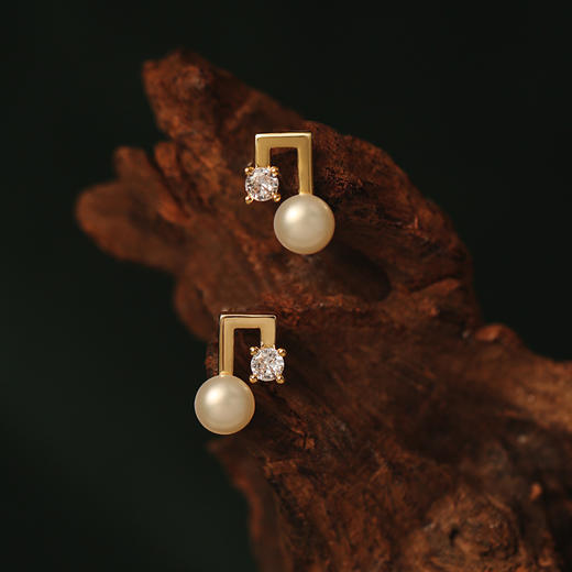 【七天耳钉不重样，一对不到40元】Manreya玛芮雅“都市精英七天&五天珍珠耳钉”丨女神精英必备，天然淡水珍珠，18k注金材质，S925银针 商品图9