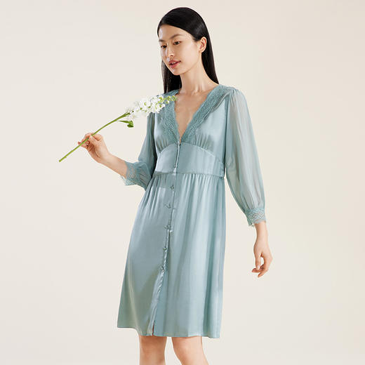 金三塔真丝V领睡裙100%桑蚕丝时尚性感家居服睡衣女  YSFBA308 商品图1