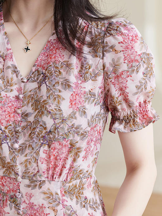 剩S 米思阳2025夏季新款知性优雅粉色碎花连衣裙显瘦短袖V领A字裙1331 商品图4