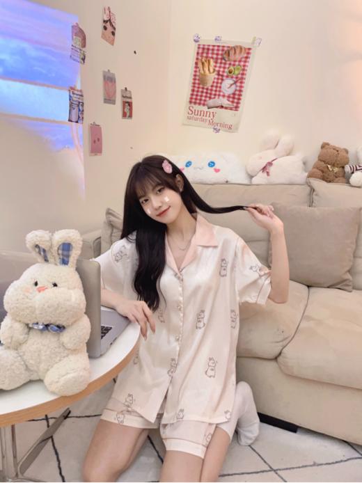 【翻领冰雪丝三件套家居服】三件套组合：长裤+短裤+短袖上衣，灵活穿搭 商品图6