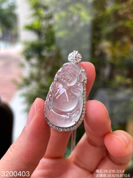 3200403，玻璃财神爷吊坠。具体价格微信咨询 商品图5