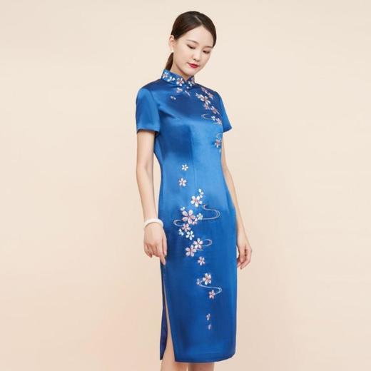 3楼 陶玉梅淬蓝樱花旗袍 商品图2