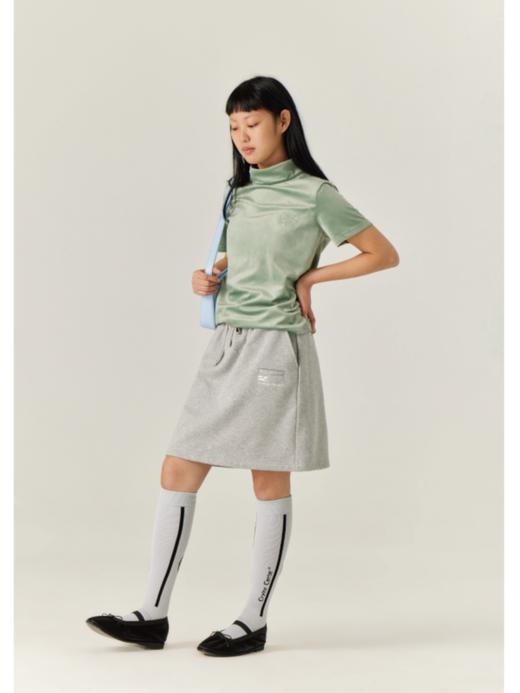 
cryingcenter 豆蔻绿刺绣光泽高领短袖丝绒修身正肩tee 商品图2