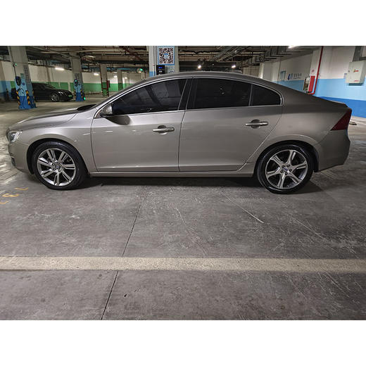 沃尔沃 S60L T5 智驭版【长租-深圳】 商品图3