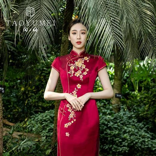 3楼 陶玉梅醋酸缎绣(繁花似锦)旗袍 商品图1