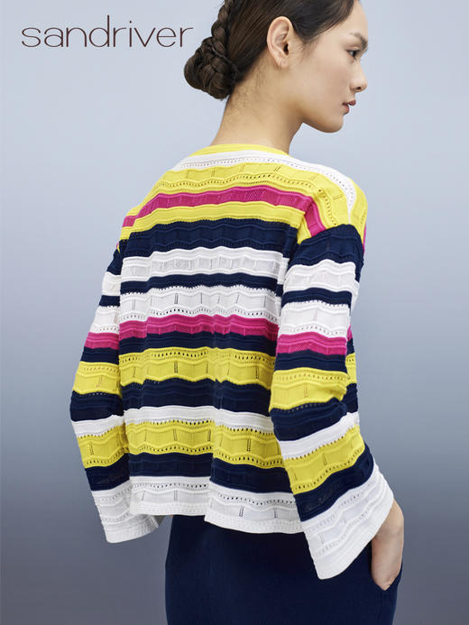 喇叭袖彩条挑孔上衣 SJS95W040K 商品图3