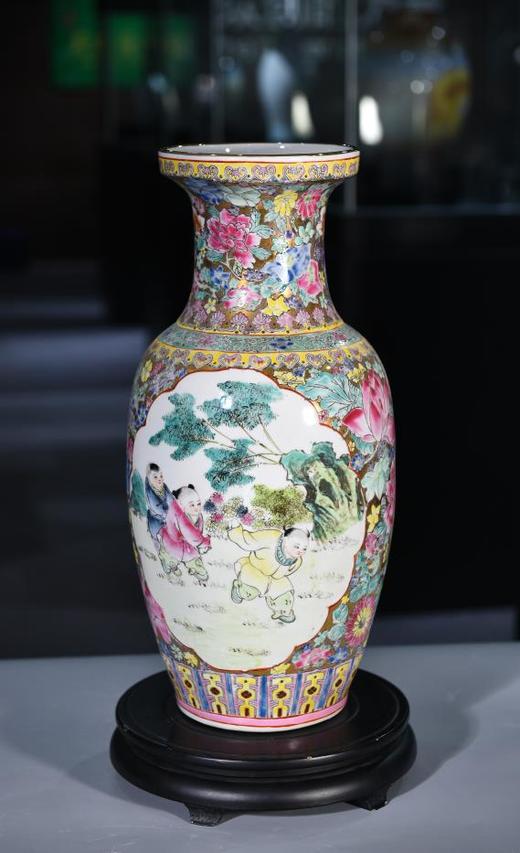 金地万花婴戏花兰瓶 商品图0