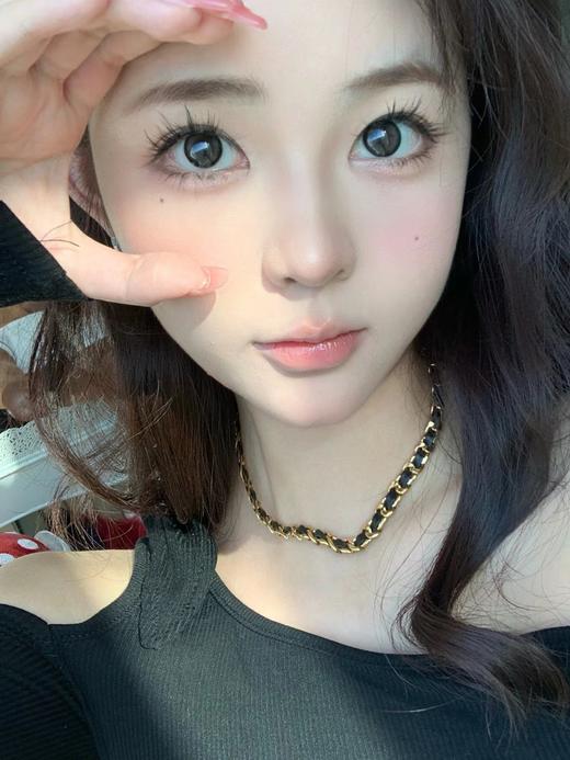 Kumicon 微光黑 月抛 直径14.2 着色13.4 含水42% 基弧8.6 商品图12