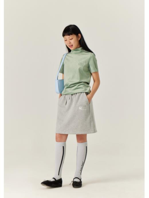 
cryingcenter 豆蔻绿刺绣光泽高领短袖丝绒修身正肩tee 商品图3