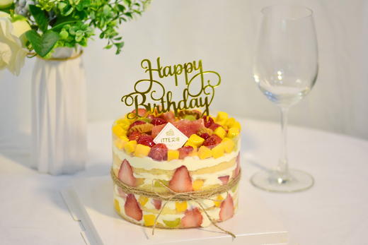 【水果缤纷】动物奶油、鲜鲜水果、原味蛋糕胚；阳光刚刚好，真新鲜、好美味，缤纷水果、五彩祝福~ 商品图0