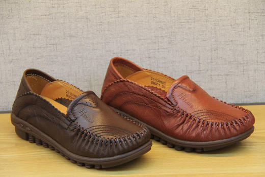 豪行春新款21108805妈妈鞋单鞋真皮软底舒适牛筋底防滑平底女皮鞋 尺码偏小 商品图2