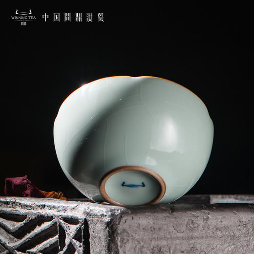 问鼎汝瓷鼎峰系列天青老款恋花杯 商品图1
