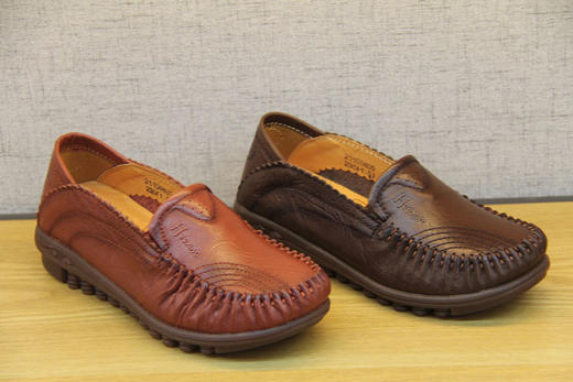 豪行春新款21108805妈妈鞋单鞋真皮软底舒适牛筋底防滑平底女皮鞋 尺码偏小 商品图3