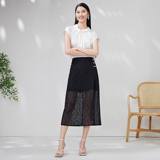 EITIE爱特爱夏新款新中式盘扣时尚显瘦黑色通勤开叉网纱半身裙B06106 商品图3
