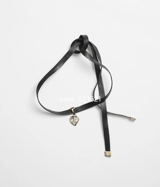 强推必收！C 项链 可甜可盐上身惊艳的小羊皮Choker 盘活简单T恤的颈饰 商品图0