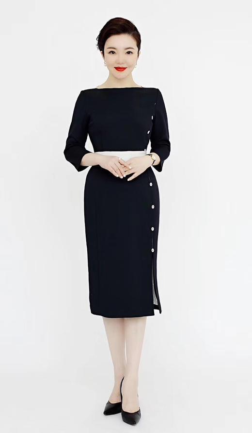 “利落博弈”-世界华裔小姐冠军—新璐同款连衣裙 优雅 女人味J9183463A 颈袖添香 商品图1