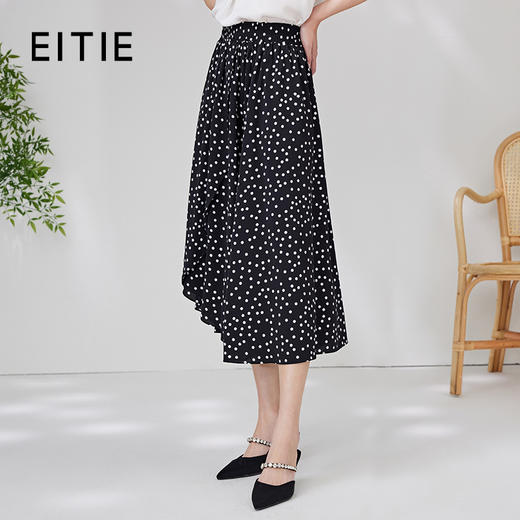 EITIE爱特爱夏新款时尚复古黑色长裙显瘦不规则高腰波点半身裙B2306104 商品图0