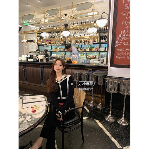 金蘑菇菇 【黑色半裙 其他售罄】蜜度满分 海军系列 / 过年乖崽fu~海军领条纹减龄毛衣 商品图4