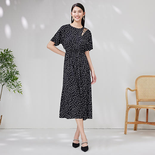 EITIE爱特爱夏季新款时尚气质复古波点修身连衣裙B2307130 商品图3