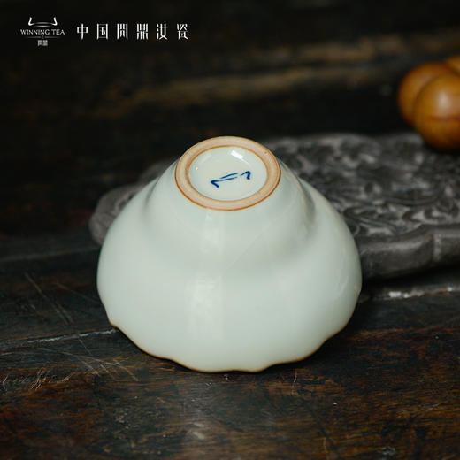 问鼎汝瓷鼎峰系列天青老款花口杯 商品图3